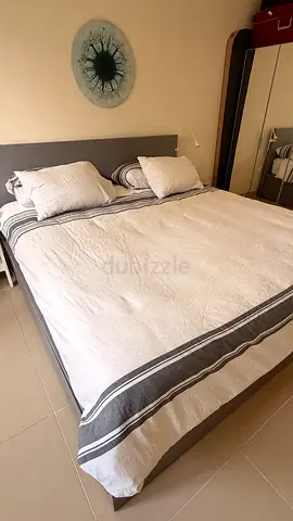 IKEA 180x200 cm bed frame w 4 storage drawers