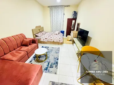 استوديو للإيجار الشهري في الراشدية 3 عجمان خلف جراند مول، شامل جميع الفواتير، بسعر 2,900 درهم شهرياً، وتأمين 500 درهم