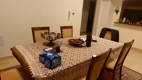 Solid wood dining table (Home Center) with 8 chairs - classic design, good condition