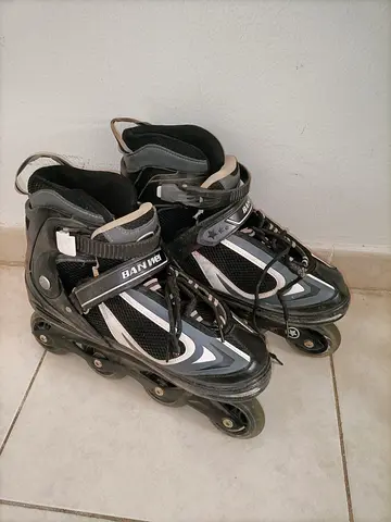 Black skates for sale