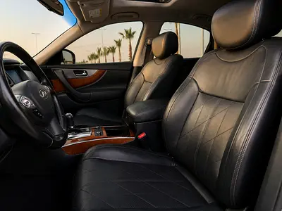 2018 Infiniti QX70 — фото 10