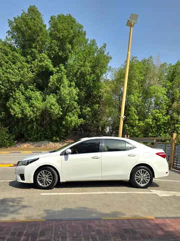 2015 Toyota COROLLA 照片 5