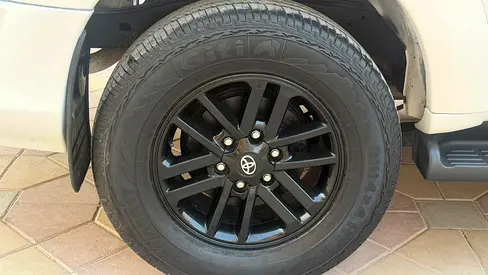 2015 Toyota FORTUNER — фото 6