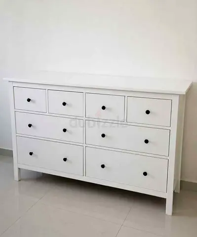 White 8-Drawer Wooden Dresser / Chest in Good Condition