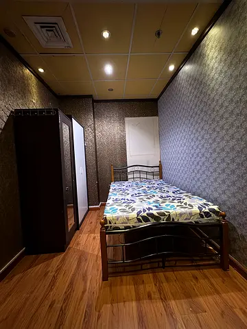 COUPLES SIZE PARTITION near FINANCIAL METRO/DIFC/DUBAI