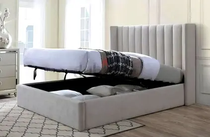 Brand new King size Hydrolic storage bed Available
