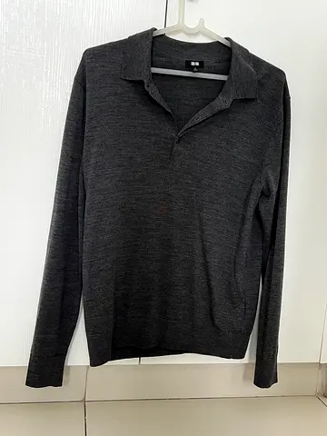 Uniqlo knitted polo sweater
