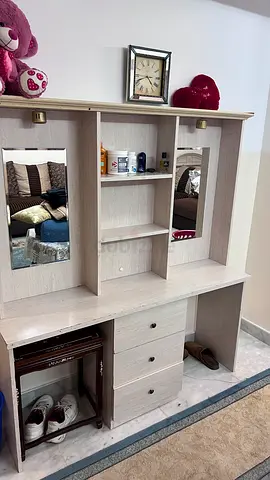 Light Wood Dressing Table with Mirrors and Shelves