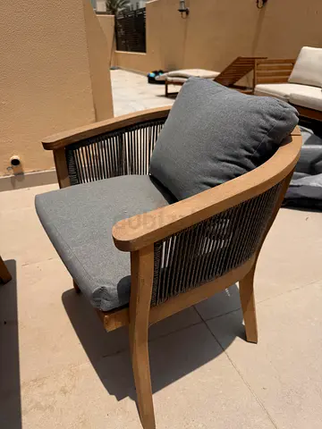 Modern Outdoor Wooden Dining Table and Chairs with Gray Cushions