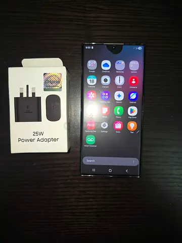Samsung Galaxy S22 ultra Doted Sawith charger 8Gb ram 128Gb storage 1physical + esim  Condition 10/9
