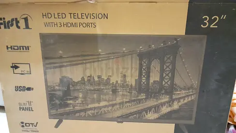 32-inch HD LED TV with 3 HDMI Ports.. Screen not broken but backlight need to be replace..
