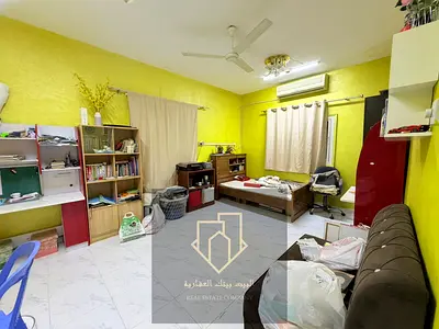 مساحات واسعه - موقع مميز - تشطيب ممتاز - غرفه خادمه - مجلس خارجي - سعر مميز