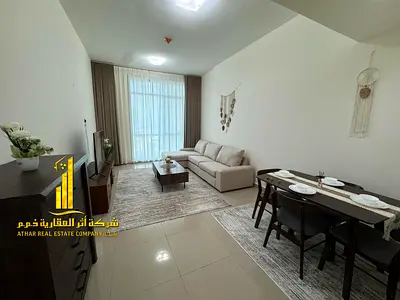 باطلاله بحريه.شقه فاخره اول ساكن غرفه وصاله مع بلكونه مفتوحه.كورنيش عجمان . للإيجار الشهري✨الإيجار يشمل الفواتير والإنترنت وموقف