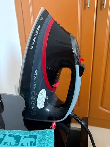 Morphy Richards TurboSteam Pro Steam Iron - Good Working Condition