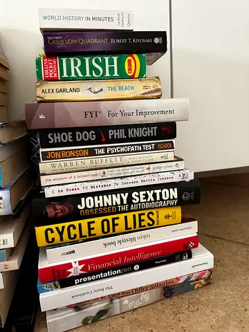 Mixed collection of non-fiction & fiction books FREE only full set