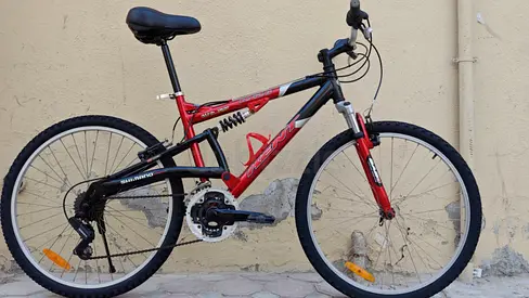 Mountain bicycle Japan import Free delivery used refurbished 100% working high quality strong bike