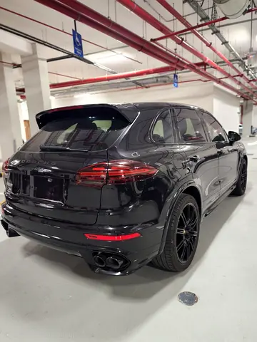 صورة 2 لـ 2016 Porsche CAYENNE