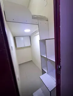 Spacious partition for single or couple next to Zulekha hospital OPP to Rta bus stop
