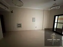 One bedroom, large living room, first occupancy, built-in wardrobes, spacious kitchen, high-end bath