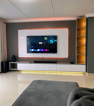 Tv wall unit with panels