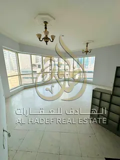 Spacious 1-bedroom apartment with living room – Great price – One month free – Central A/C and