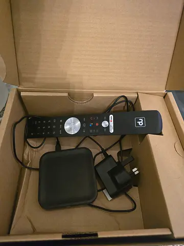 Android TV box/ du TV set-top box with remote and power adapter - Excellent condition
