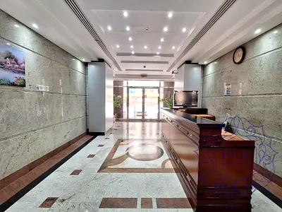 1 Month Free | Brightly 1 Bedroom Hall , Close Kitchen