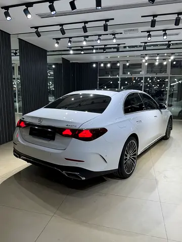 صورة مصغرة 11 لـ 2025 Mercedes-BENZ E-CLASS