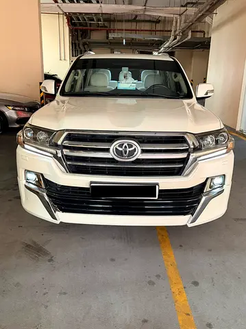 Toyota Land Cruiser GXR Grand Touring 2019 | GCC Specs | V8