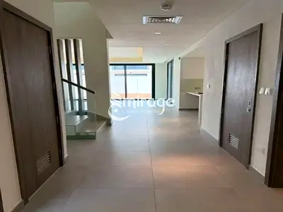 Double Row 3BR Duplex | Prime Location