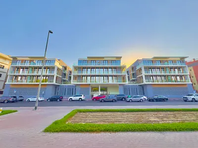CHILLER FREE _1 Bed Room Hall_Huge Layout Close To Metro_Only Family