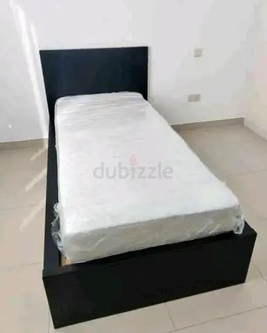 ed 90/200 with IKEA mattress is available