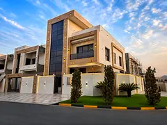 Free ownership / private pool / villa corner / modern design / first resident / spacious monsters