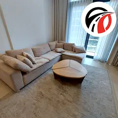 Big Size 1-bedroom apartment available