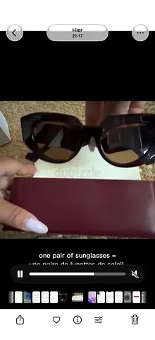 Gucci Black oversized women's sunglasses with maroon case