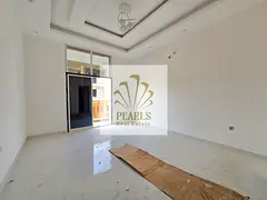 Villa for annual rent in Al Zahia 5 bedrooms, a majlis, and a living room Ground floor, first floor,