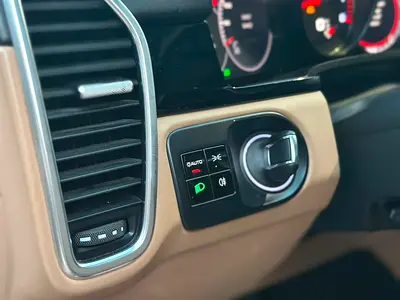 2019 Porsche CAYENNE 缩略图 17