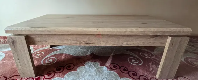 Wooden bench/coffee table - good condition