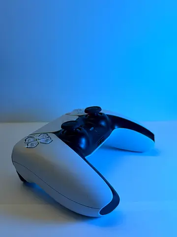 PS5 White Dualsense Wireless Controller (Playstation)