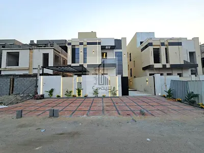 🏡 **فيلا فاخرة للبيع في الحليو 1