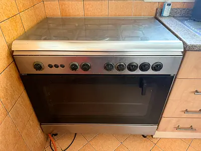 COOKER for sale