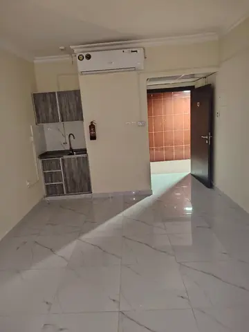 Modern Studio Apartment for Rent | Prime Location, Bright & Spacious Layout, Stylish Finishes, Excellent Amenities, and Convenient Access to Shops, Re