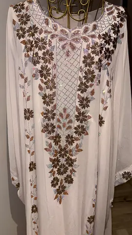 Whitearabic thoub size m a