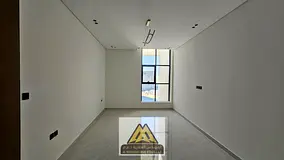 No registration fees. Spacious townhouse with super deluxe finishing, consisting of 5 master bedroom