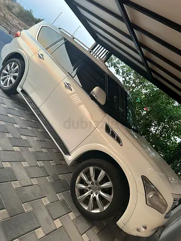 Infiniti QX56 Luxury 2013 | GCC Specs | Full Service History