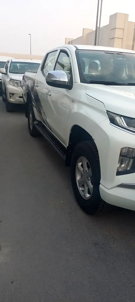 ميتسوبيشي إل 200 2023