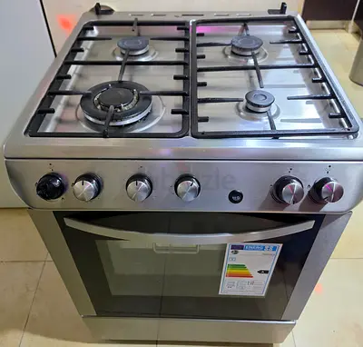 Stainless Steel 4-Burner Gas Cooker with Oven - Working Condition
