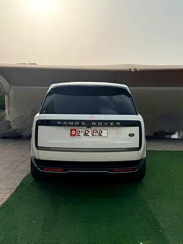 Land Rover Range Rover HSE 2023 | GCC Specs | Low Mileage | Warranty