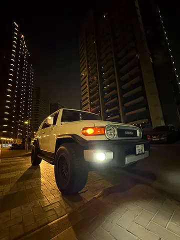 2015 Toyota FJ CRUISER — фото 3