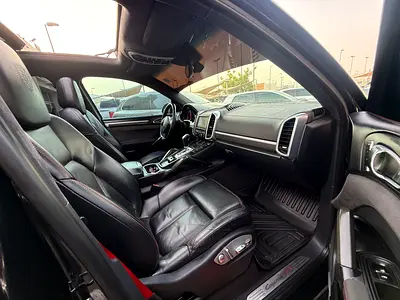 2014 Porsche CAYENNE — миниатюра 17